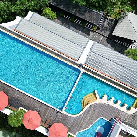 Four Points By Sheraton Yilan Jiaoxi Exteriör bild
