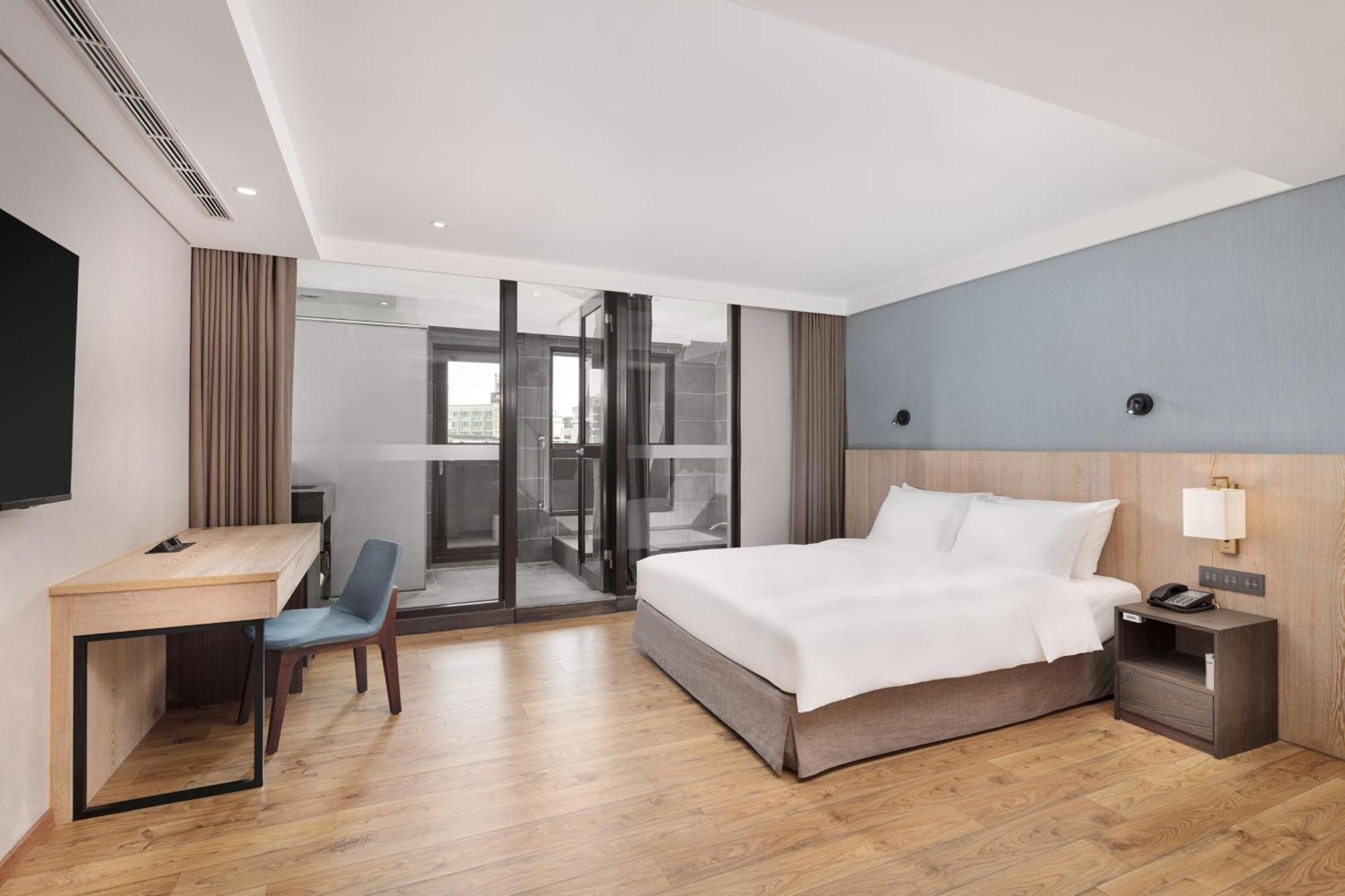 Four Points By Sheraton Yilan Jiaoxi Exteriör bild