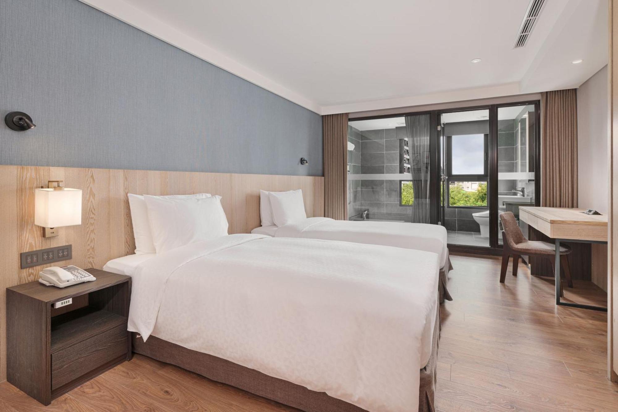 Four Points By Sheraton Yilan Jiaoxi Exteriör bild