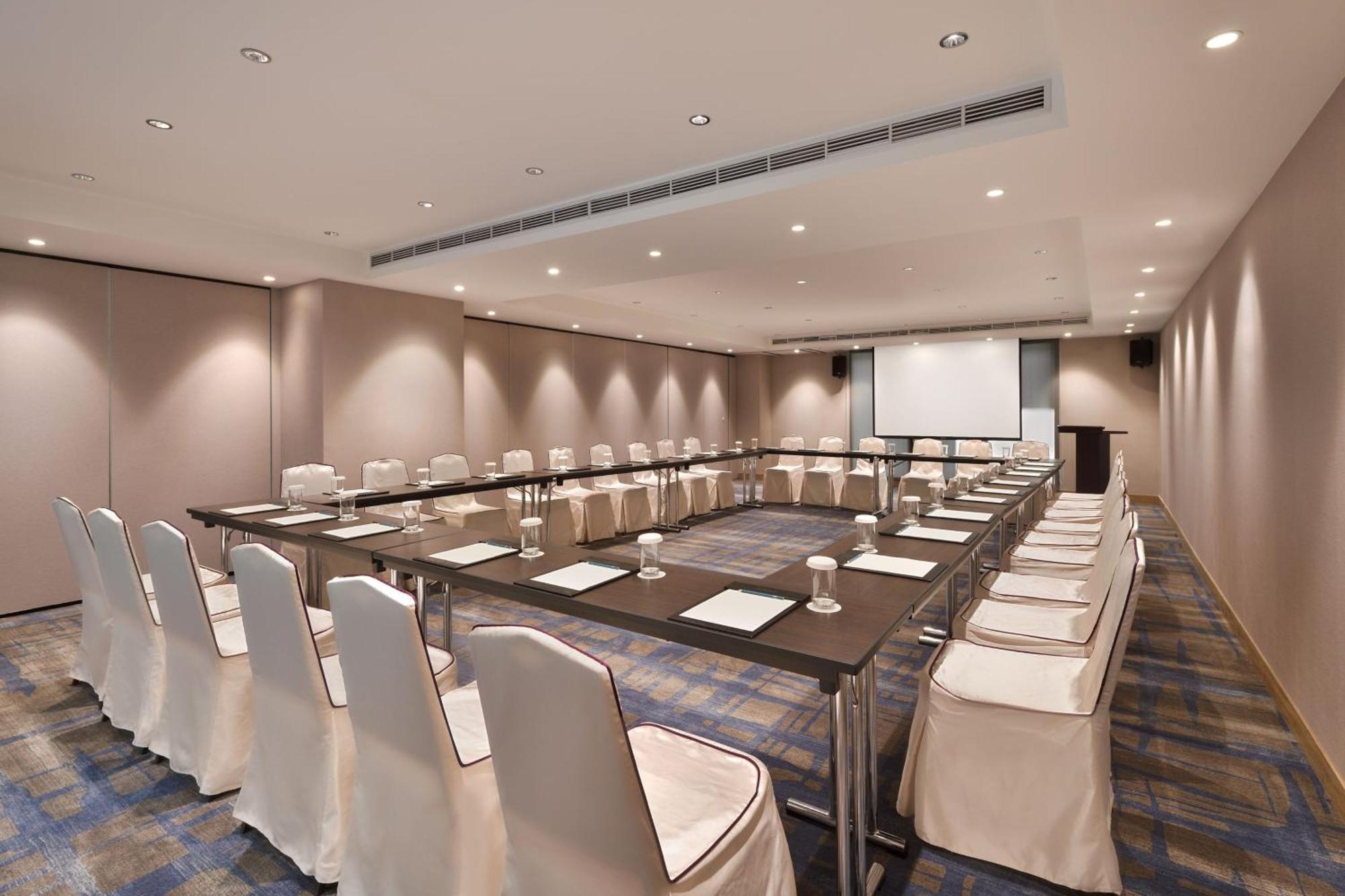 Four Points By Sheraton Yilan Jiaoxi Exteriör bild